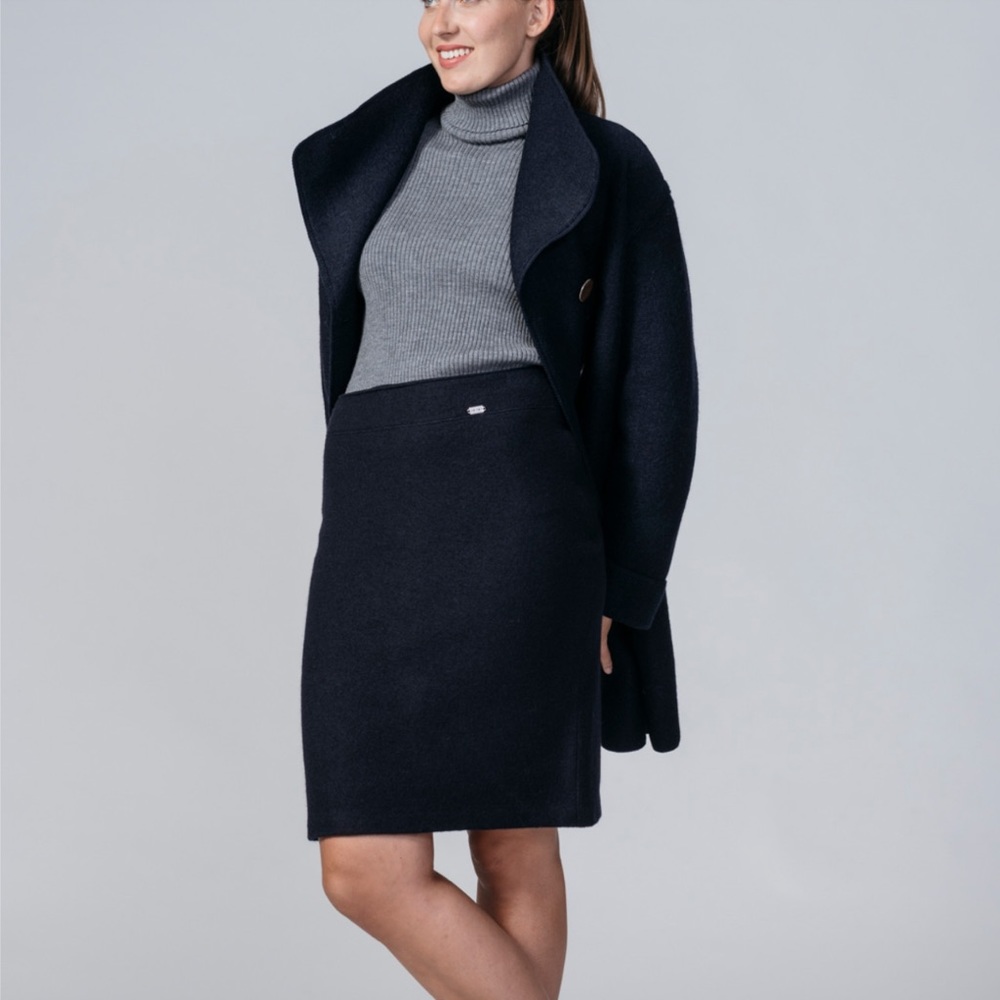 Geiger 38 wool pencil skirt navy blue 100% pure new wool pockets office neutral